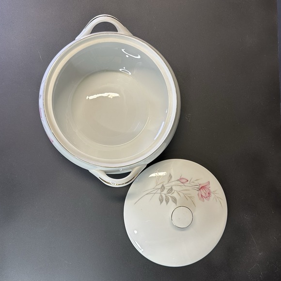 Vintage Camelot China, American‎ Rose 1655 Japan, 8.5" Casserole Dish With Lid - Picture 4 of 6